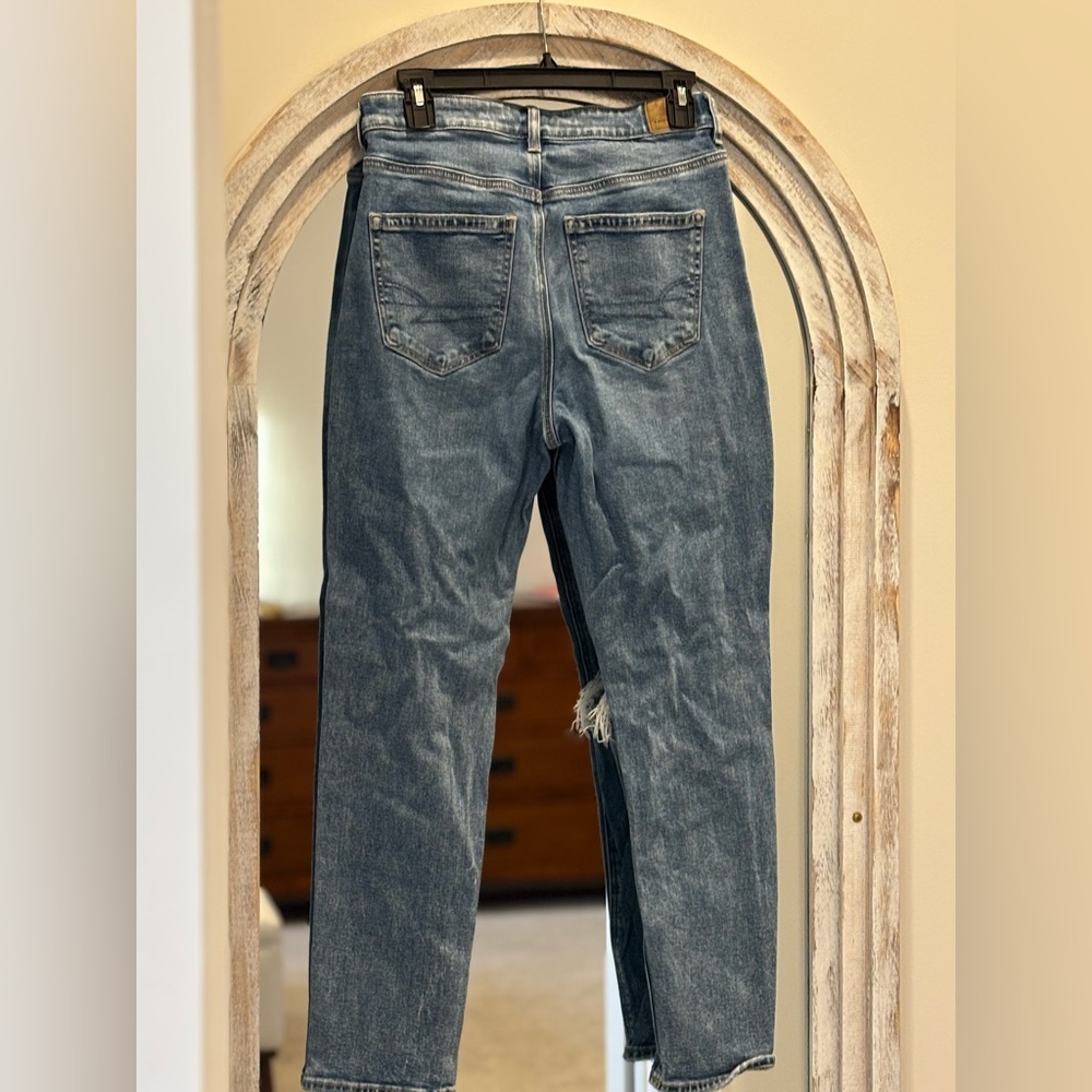 American Eagle Outfitters High Rise Distressed Blue Jeans - Picture 3 of 6